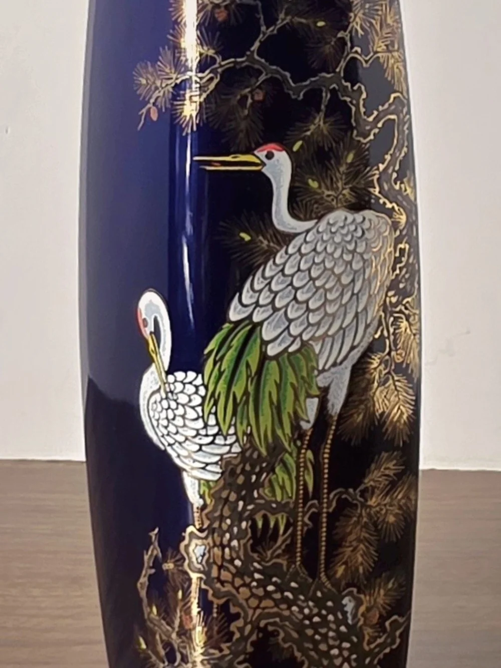 Vintage Japanese Cobalt Blue Crane & Pine Tree Vase – Bi-Tōki Fine Porcelain